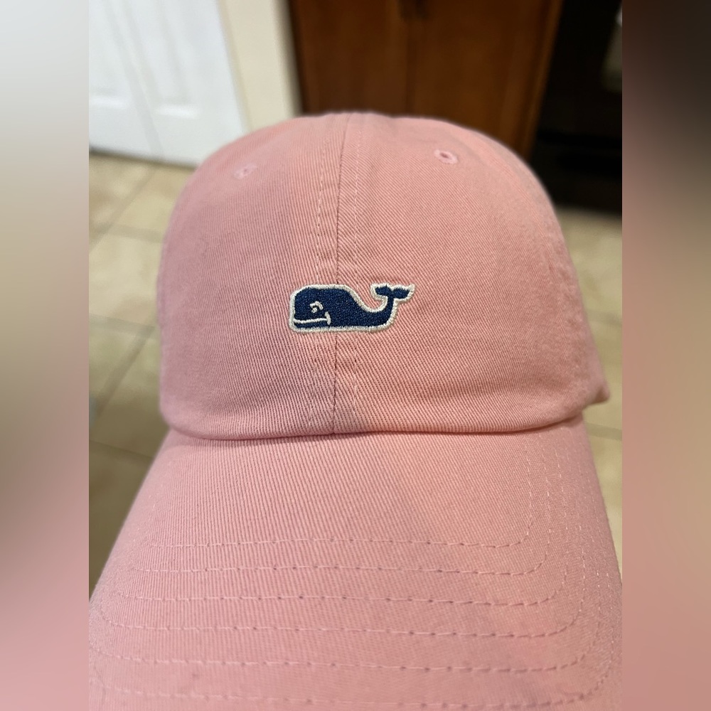 New with tags pink Ladies Vineyard Vines hat